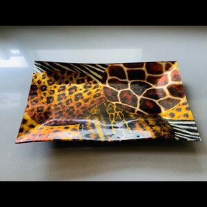 Tray with leopard prints (new)
